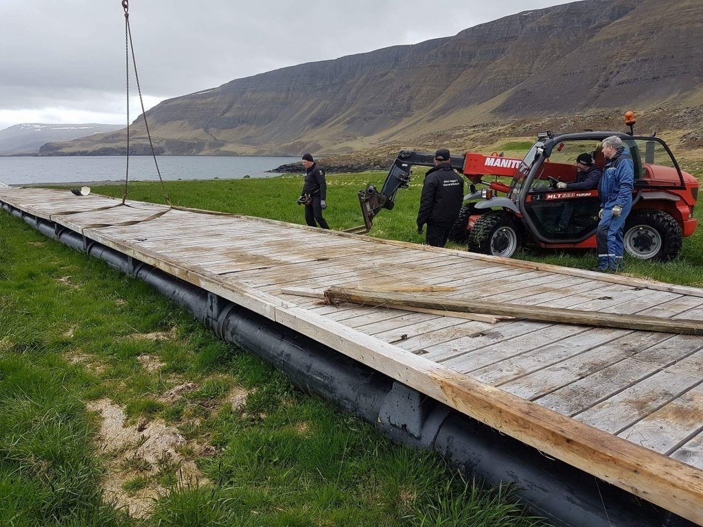 hvammsvik_2017_5_34718891922_o.jpg