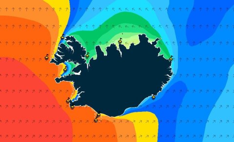 Stórstreymi og hvasst á morgun
